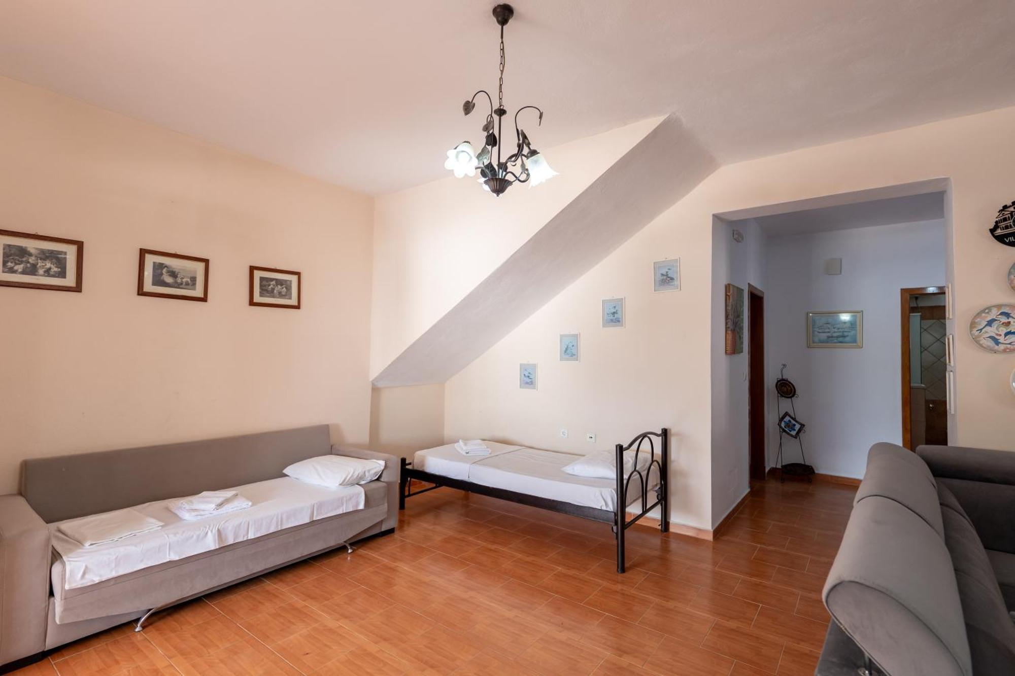 Cozy Apartments Downtown Ksamil Exterior photo
