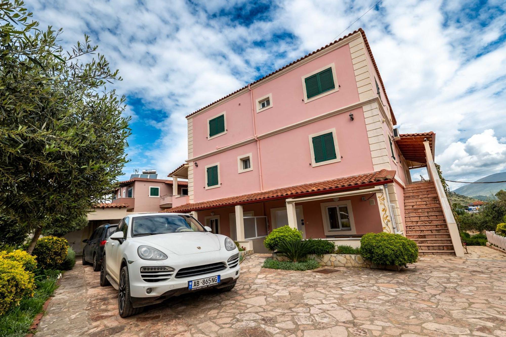 Cozy Apartments Downtown Ksamil Exterior photo